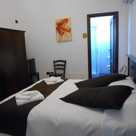 לצ'ה Bed & Breakfast Giardini Di Marzo מראה חיצוני תמונה