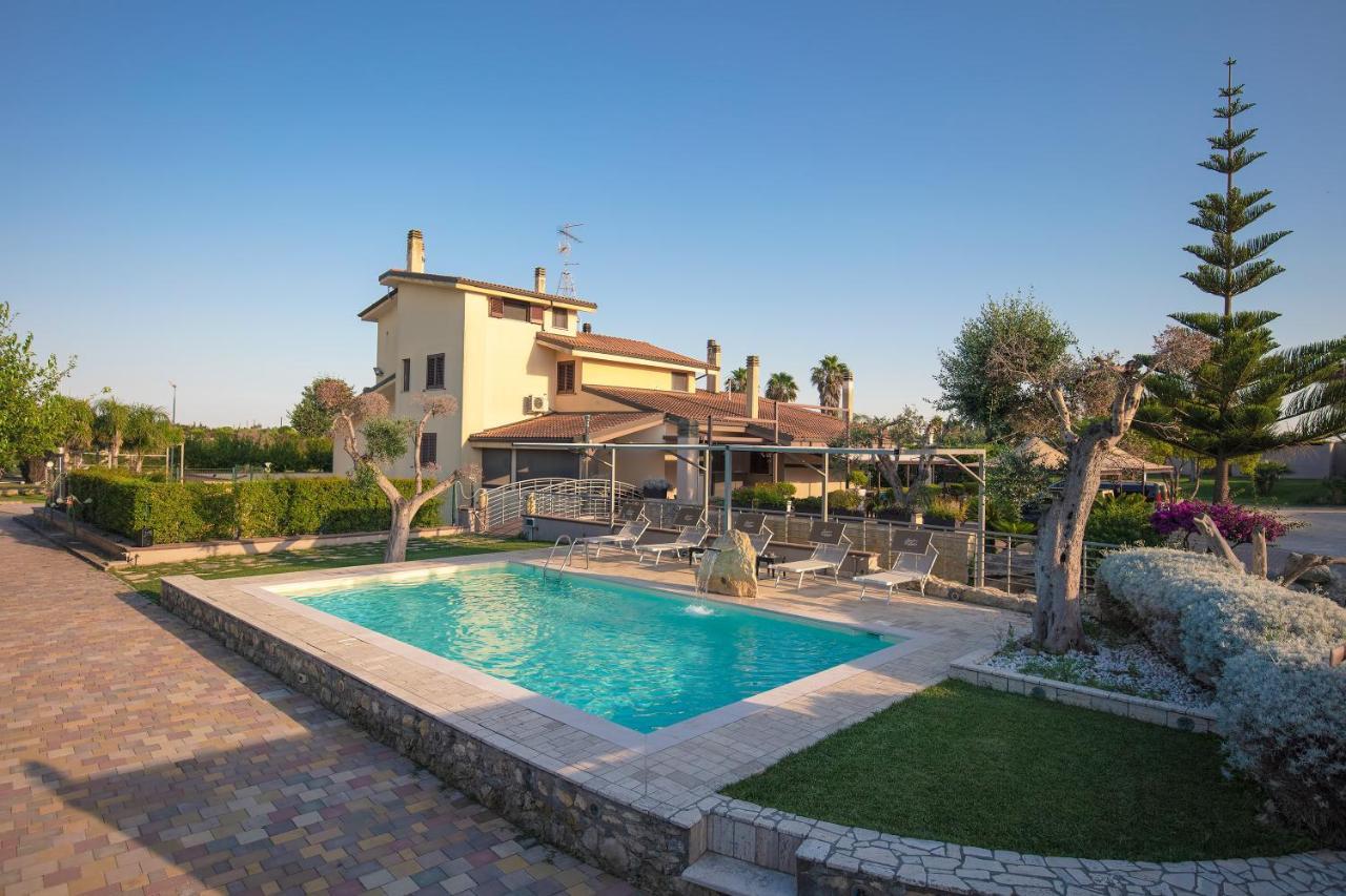 לצ'ה Bed & Breakfast Giardini Di Marzo מראה חיצוני תמונה