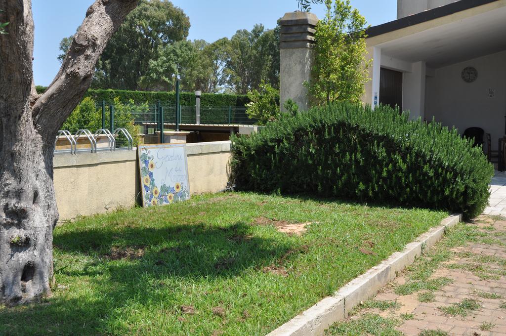 לצ'ה Bed & Breakfast Giardini Di Marzo מראה חיצוני תמונה