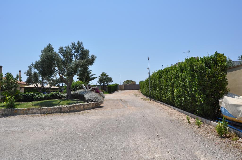 לצ'ה Bed & Breakfast Giardini Di Marzo מראה חיצוני תמונה