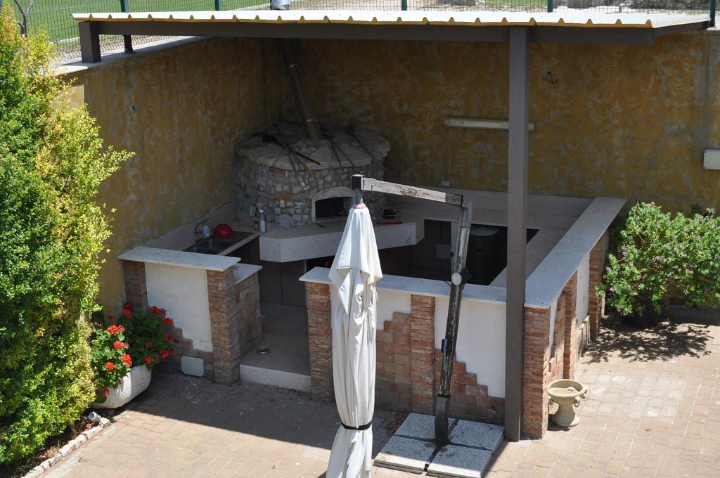לצ'ה Bed & Breakfast Giardini Di Marzo מראה חיצוני תמונה