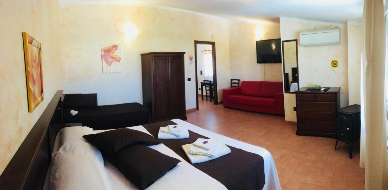 לצ'ה Bed & Breakfast Giardini Di Marzo מראה חיצוני תמונה