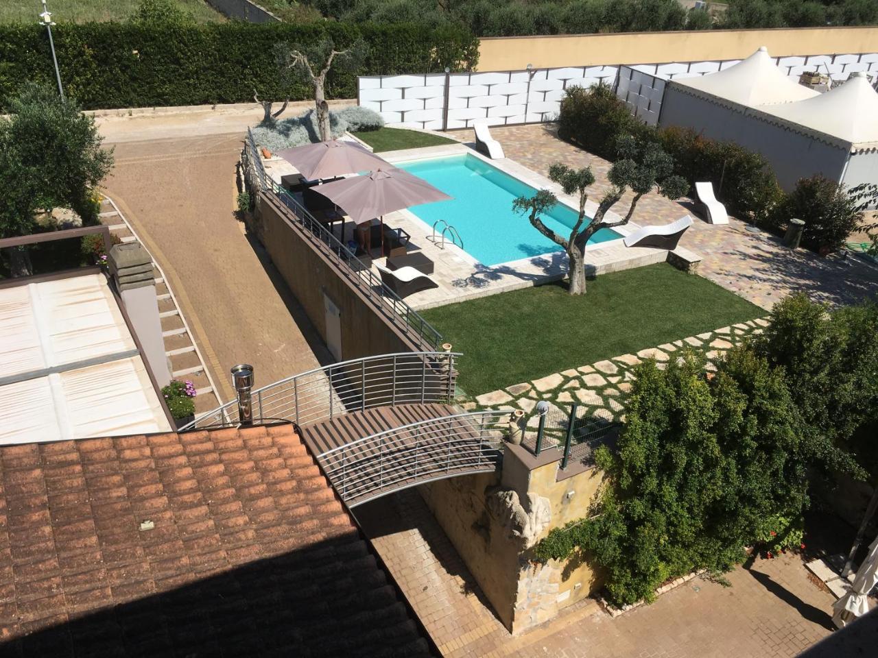 לצ'ה Bed & Breakfast Giardini Di Marzo מראה חיצוני תמונה