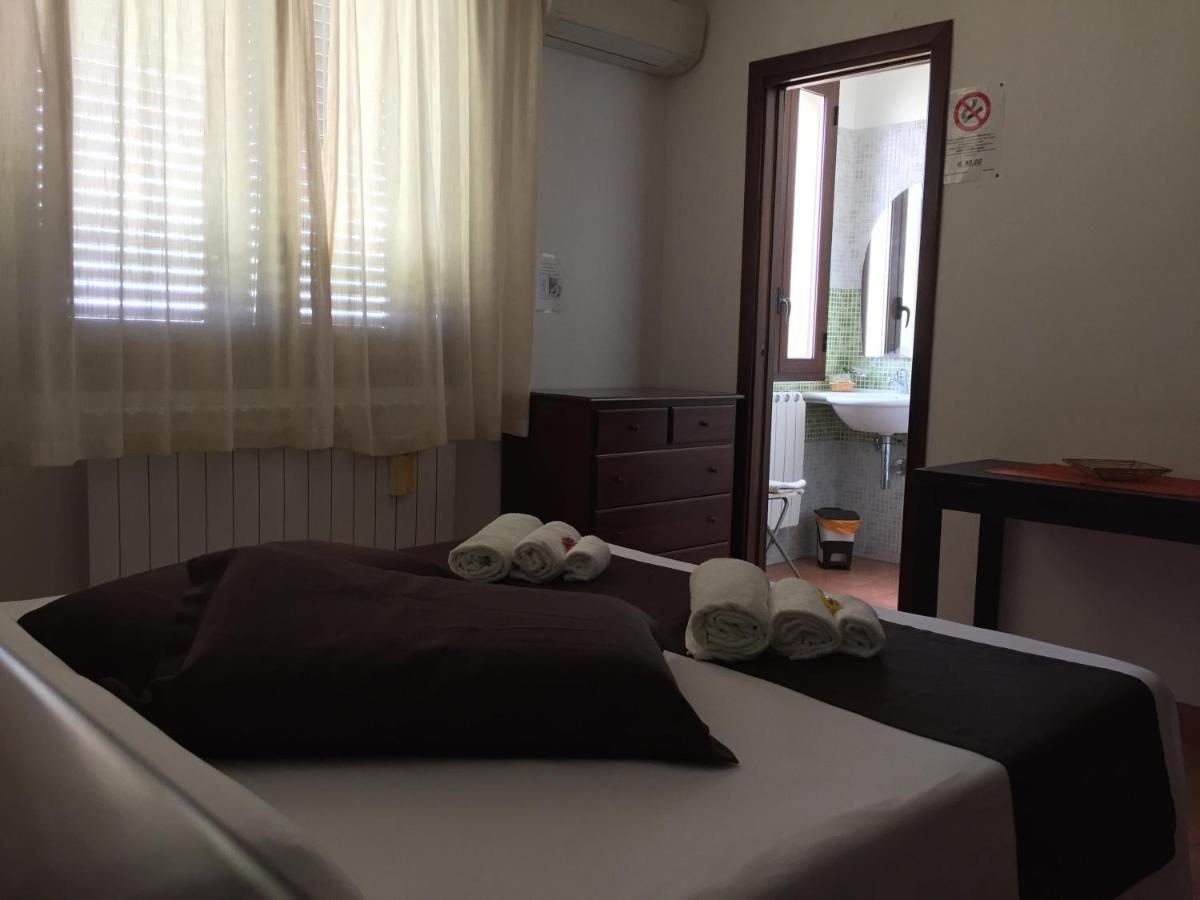 לצ'ה Bed & Breakfast Giardini Di Marzo מראה חיצוני תמונה
