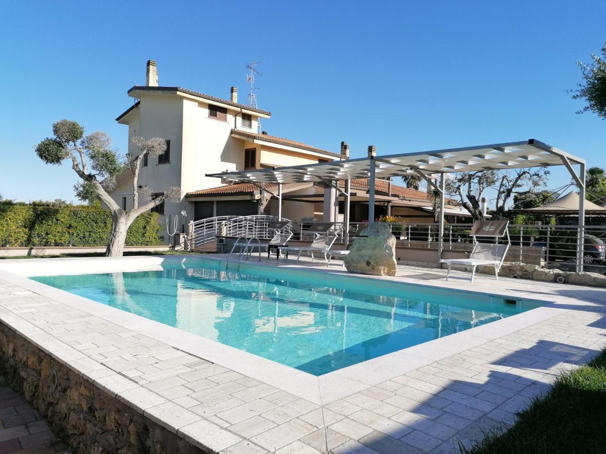 לצ'ה Bed & Breakfast Giardini Di Marzo מראה חיצוני תמונה